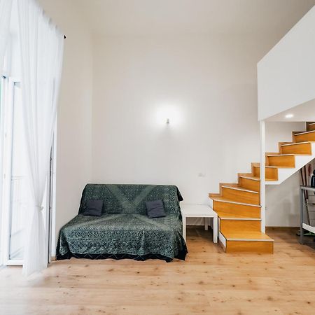 Ale & Tizy House Bed and Breakfast Napoli Eksteriør billede