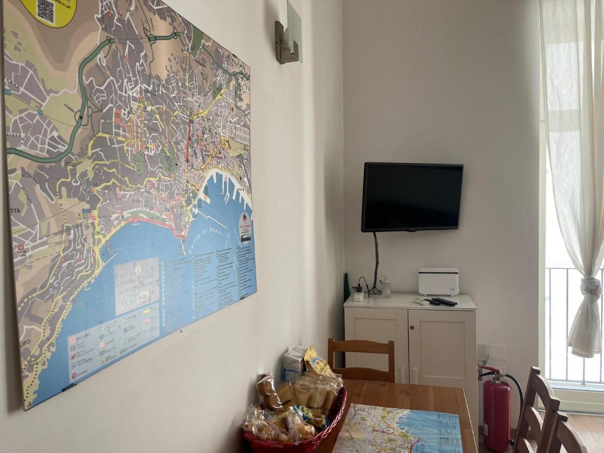 Ale & Tizy House Bed and Breakfast Napoli Eksteriør billede