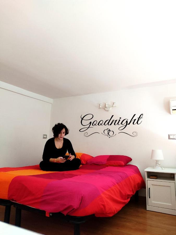 Ale & Tizy House Bed and Breakfast Napoli Eksteriør billede