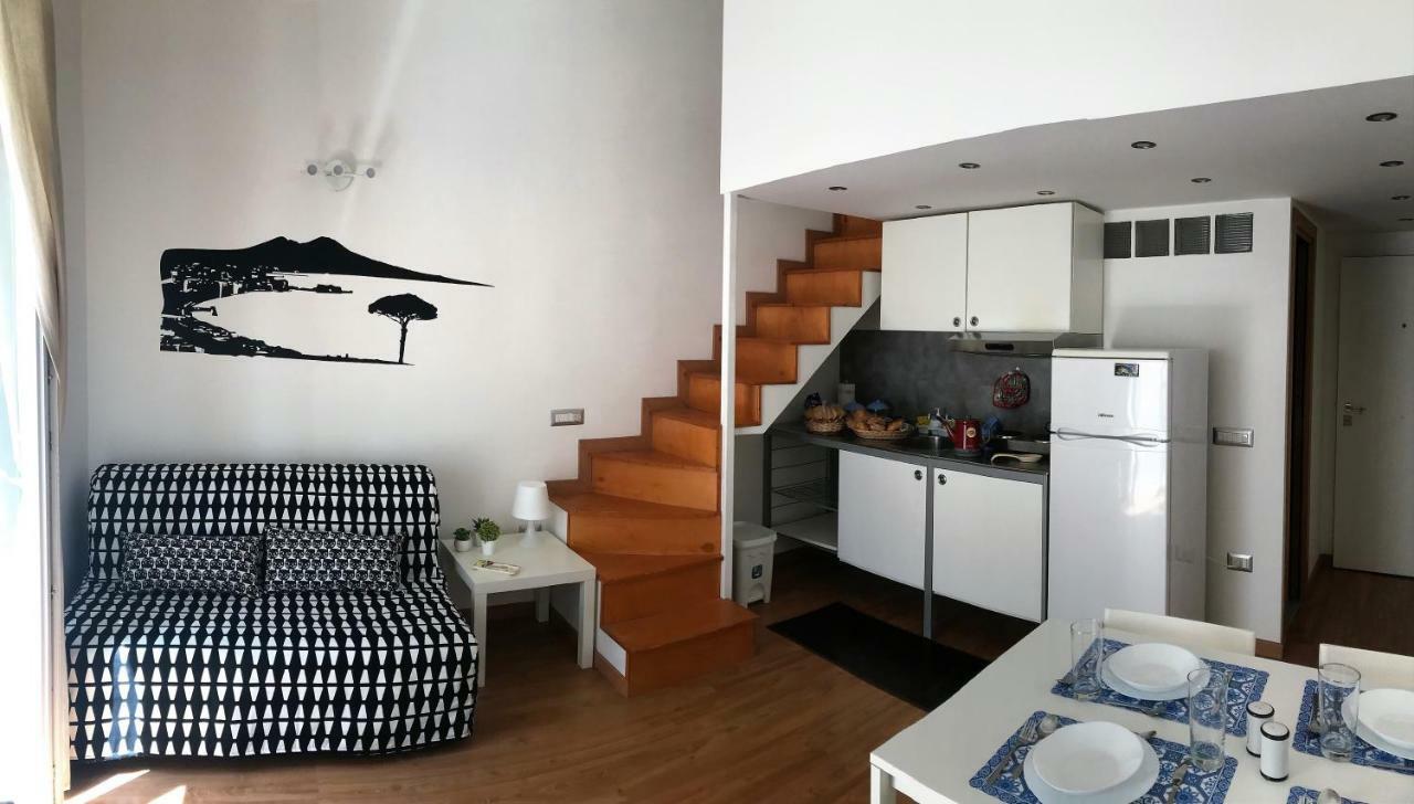 Ale & Tizy House Bed and Breakfast Napoli Eksteriør billede